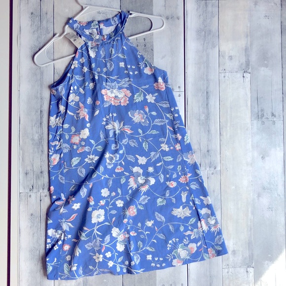 Loft Dress - Picture 2 of 8